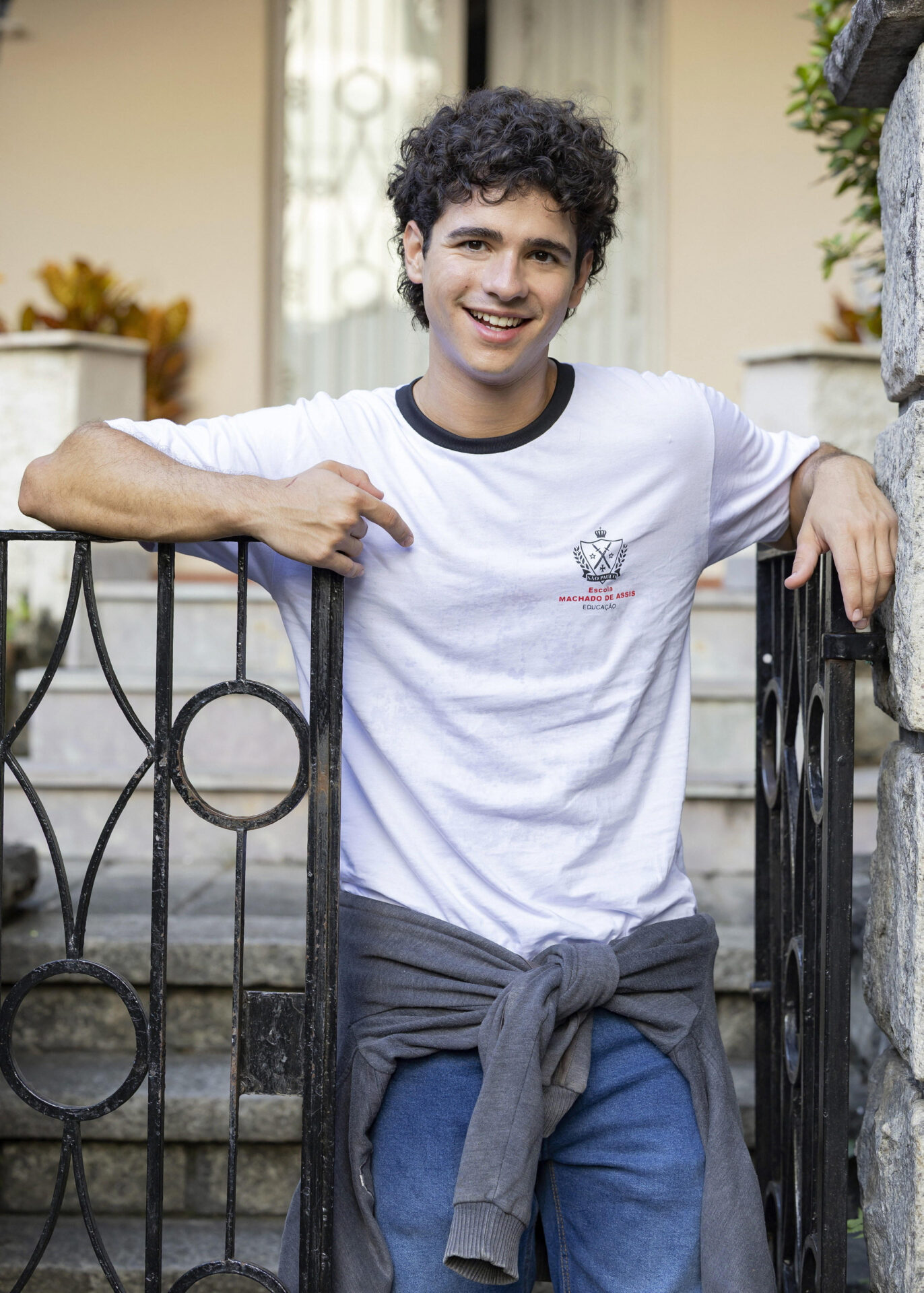 João Victor Gonçalves vive Maurício/Mau Mau em 'Quem Ama Cuida'