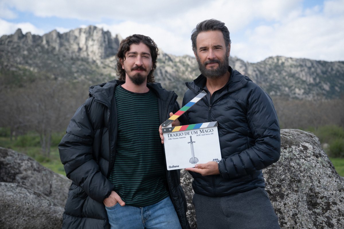 O Diário de Um Mago: Johnny Massaro e Rodrigo Santoro brilham em novo filme da Netflix.