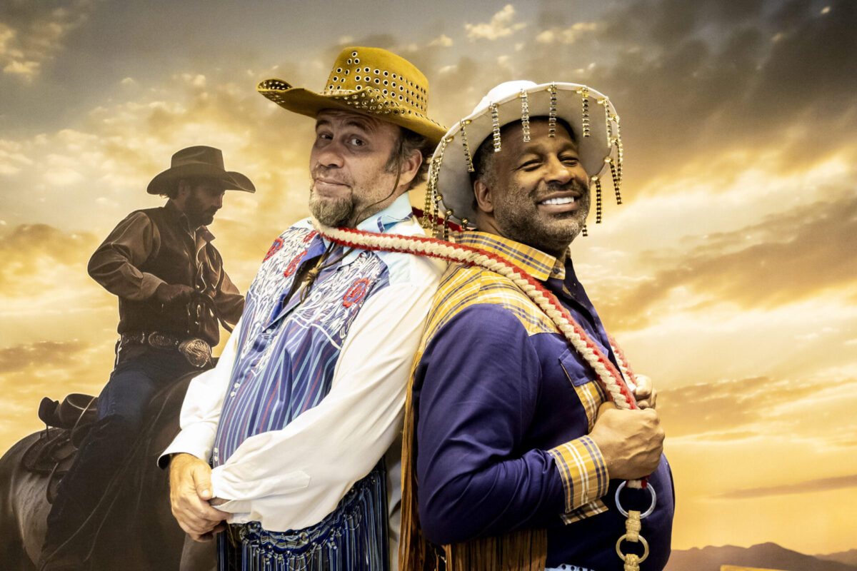 Pablo (Otavio Muller) e Luisão (Ailton Graça)