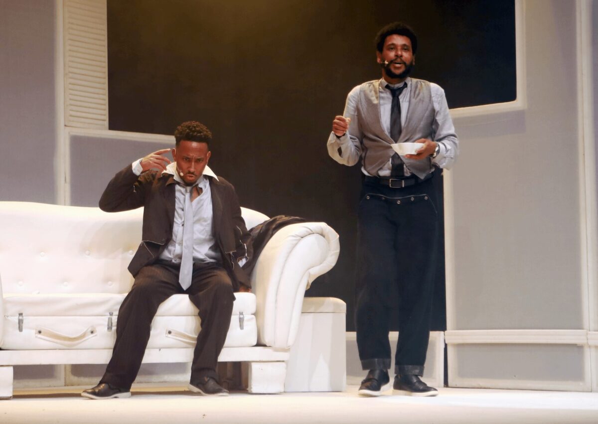 O 'Melanina Acentuada Festival' traz o Espetáculo "Namíbia, Não!", no Teatro Sesc Casa do Comércio, sexta-feira 31/7
