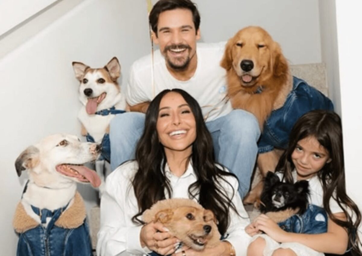 Bupi, Maui, Coco, Lucky e Belinha, cachorros de estimação de Sabrina Sato, estreiam no 'Dog House Brasil'