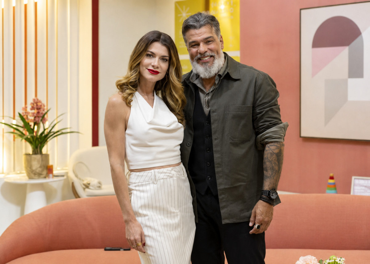 Por Você: Vanessa (Alinne Moraes) trai a própria mãe e se alia a rival histórico, Junqueira (Mauricio Mattar).