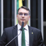 Record faz sabatina ao vivo com Flávio Bolsonaro (PL) nesta sexta!