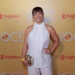 Regiane Alves surge com look elegante no lançamento de ‘Por Você’