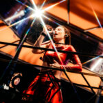 Bia Méssis faz dose dupla no Rock in Rio e leva pop rock ao Highway Stage
