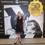 Mariana Ximenes prestigia abertura da 50ª Mostra de Cinema de São Paulo
