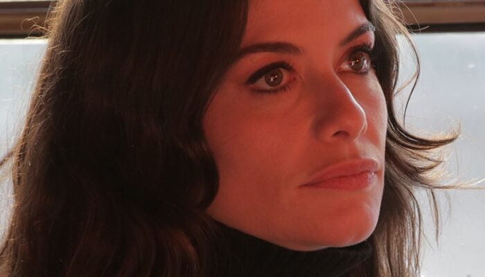 Bárbara descobre envolvimento de Christian/Renato e Lara em 'Um Lugar ao Sol'