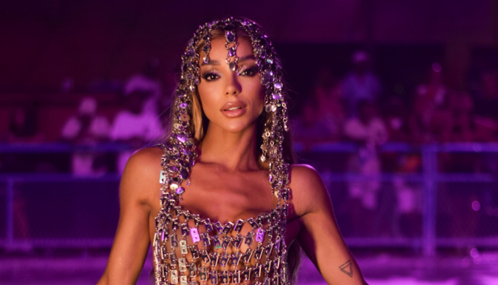 Brunna Gonçalves brilha no Camarote Arpoador em noite de ensaios na Sapucaí