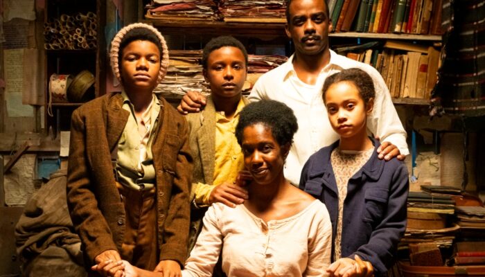 A atriz Maria Gal e os talentos mirins Laura Vick, Raphael Raposo e Thawan Lucas.