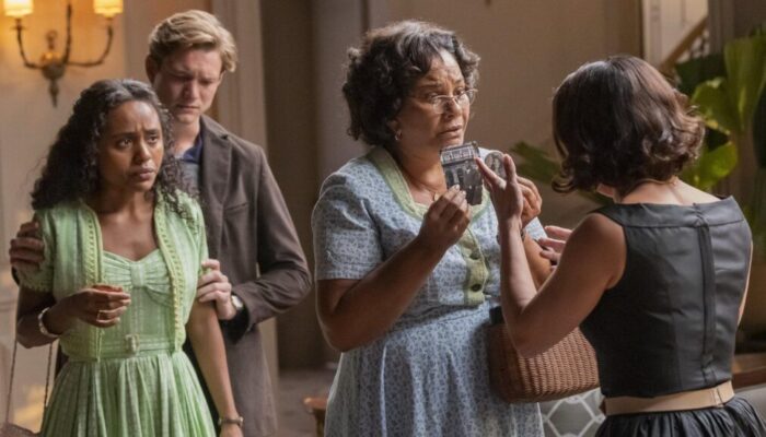 Clarice se choca ao descobrir que Beatriz é sua filha em 'Garota do Momento'