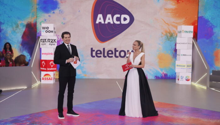 eliana-no-teleton-2025-madrinha-chega-para-liderar-maratona-solidaria