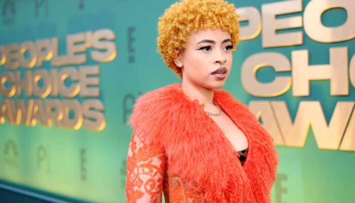 Ice Spice é a Artista Revelação do People's Choice Awards 2024!