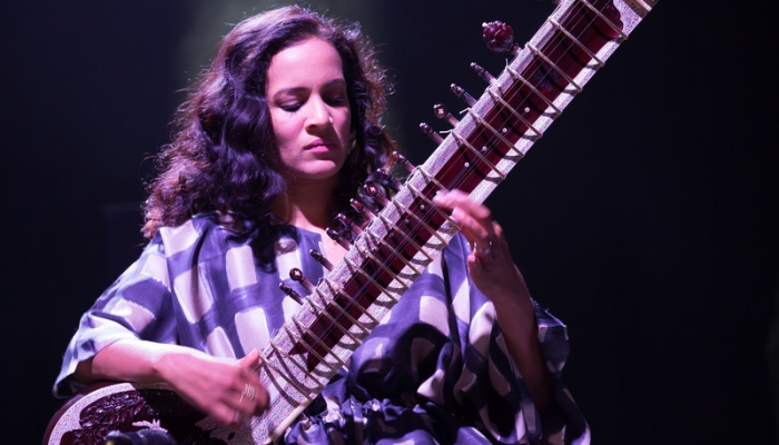 Anoushka Shankar anuncia primeira turnê oficial no Brasil