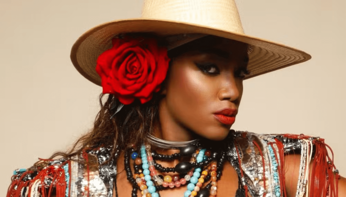 Iza será uma das atrações ao vivo em Copacabana, junto com Alcione