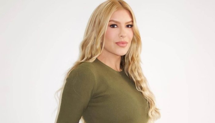 Lore Improta exibe barriguinha no Encontro e revela estratégia para o Carnaval