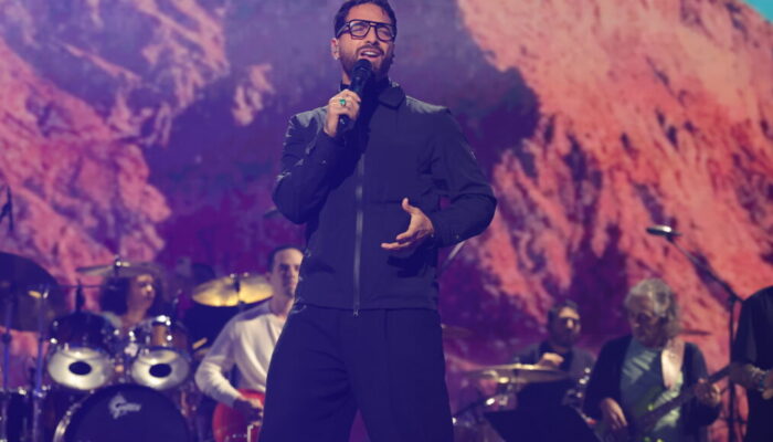 Maluma estreia como apresentador do Grammy Latino 2025