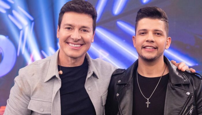 Nadson O Ferinha surpreende fã no palco do 'Hora do Faro'