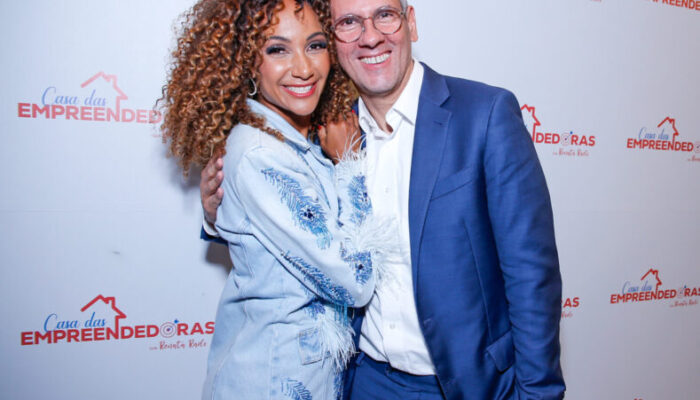 Renata Rado faz lançamento de seu novo reality na Record News